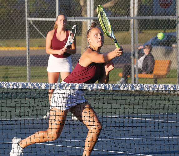 Blue Earth Area tennis bests USC, 61 News, Sports, Jobs Fairmont